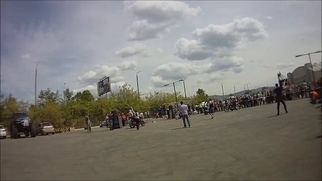 Поедание сасисег - Открытие мотосезона 2013 - Чита