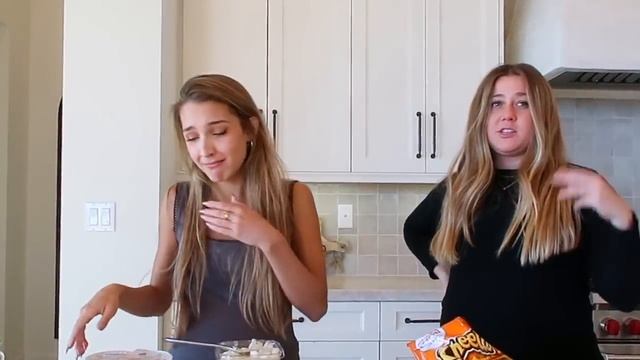 COPYING MY PREGNANT FRIEND ALL DAY!! смотреть онлайн