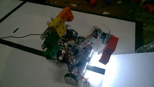 WRO Advanced Robotics Challenge 2017 - Tetrastack / Tetris game - Team Fw.2 смотреть онлайн