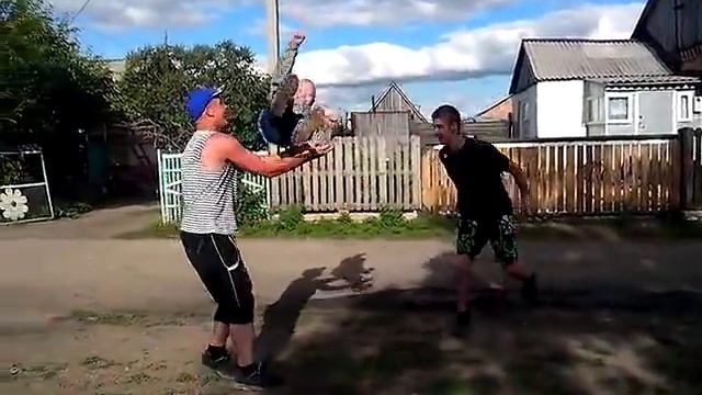 Punishment for bad behavior of the child / Наказание за плохое поведение смотреть онлайн