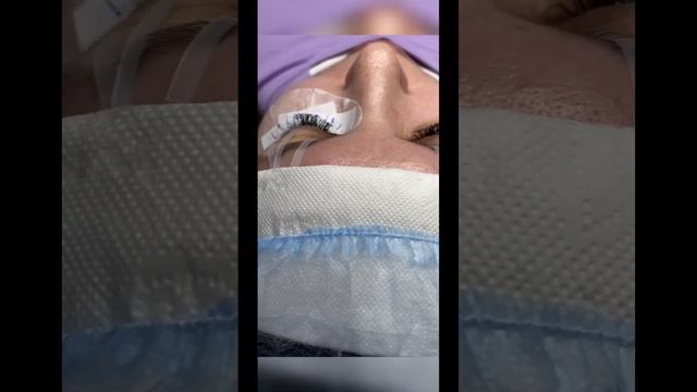 Процесс наращивания ресниц за 48 минут смотреть онлайн