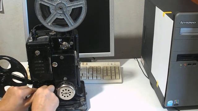 16 мм кинопроектор AGFA Movector 16 AL. 16mm Movie Projector AGFA Movector 16AL.