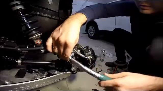 Замена тормозных колодок квадроцикла BRP XTP 1000 2016г