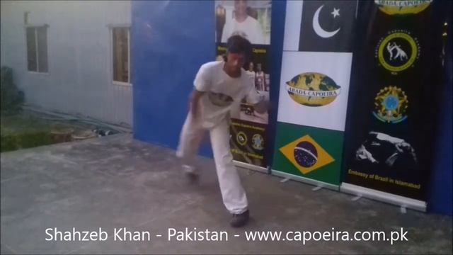 Shahzeb Khan Capoeira at National Press Club Islamabad, Pakistan смотреть онлайн