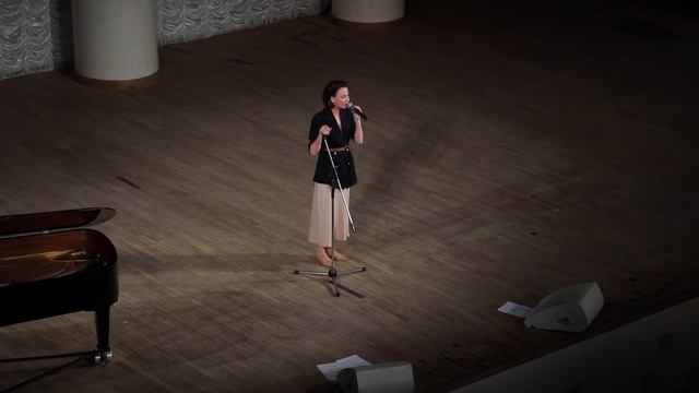 Ты пришла, задыхаясь, в мой пасмурный дом • АХ АСТАХОВА смотреть онлайн