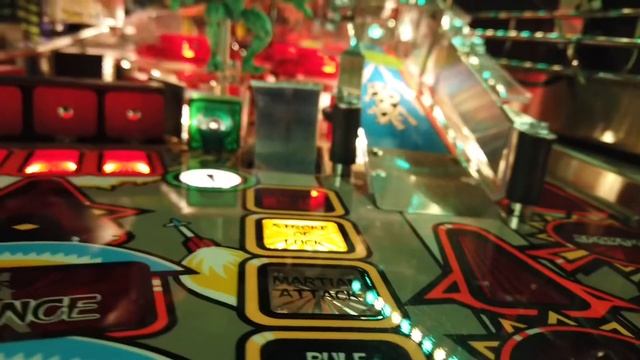 Chicago Gaming Attack From Mars Pinball Mods and Lighting Tips смотреть онлайн