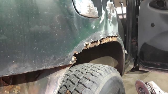 Как восстановить задние арки в автомобиле Нива Шевроле 2004г смотреть онлайн