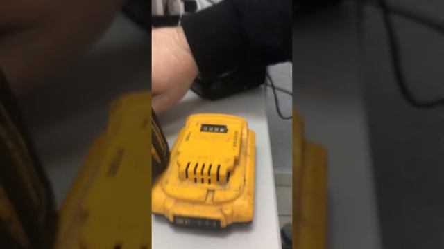 Dewalt смотреть онлайн