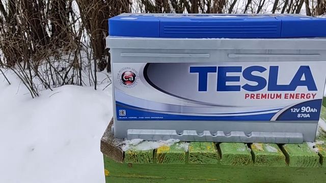 Распаковка — Автомобильный аккумулятор TESLA Premium Energy R / TPE90.0 low (90 А/ч) смотреть онлайн