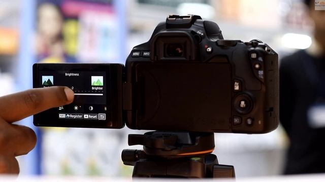 Canon EOS 200D ii Price and specification || Canon 200d ii Tutorial in Hindi смотреть онлайн
