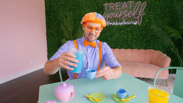 Blippi Makes a Friend at an Indoor Playground! | Ball Pit & Color Fun | Educational Videos for Kids смотреть онлайн