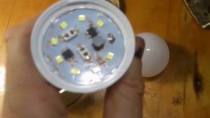 Никогда не выбрасывайте перегоревшие светодиодные лампочки Посмотрите что можно сделать