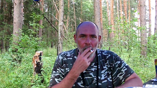 ВЫПИВАНИЕ ВОДКИ ПОД СМЕШНУЮ ПЕСНЮ.часть 2. смотреть онлайн