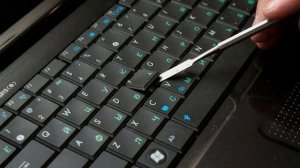 Как правильно и эффективно почистить клавиатуру ноутбука