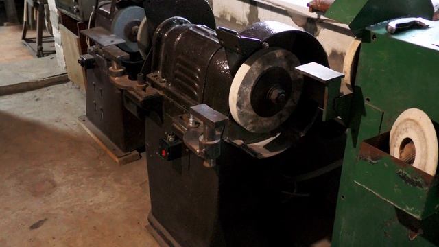 Промышленный Точильный Станок (Гость из СССР) смотреть онлайн