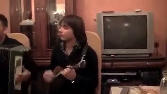 Белые розы в селе.mp4 смотреть онлайн