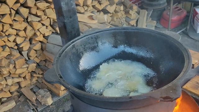 НА КАЗАНЕ / мясные и картофельные чипсы "закуска к пиву" смотреть онлайн