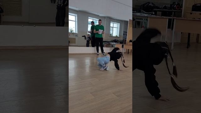 break dance battle. girl power. Брейк-данс баттл. Девичий выход смотреть онлайн