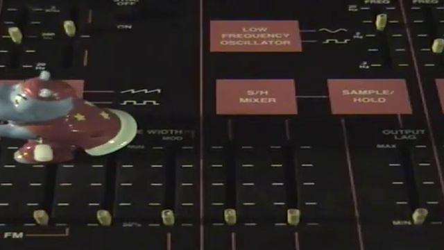 Arp Odyssey MK 3 Grandma's Looping смотреть онлайн