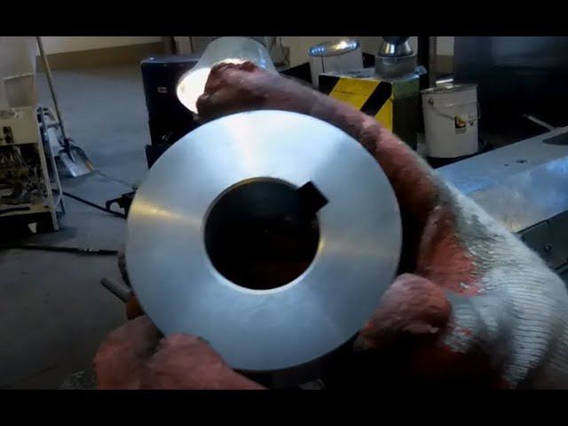 Как строгать шпон паз в отверстие ??? смотреть онлайн