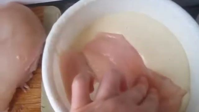 Куриная грудка в кляре (Chicken breast in batter) смотреть онлайн