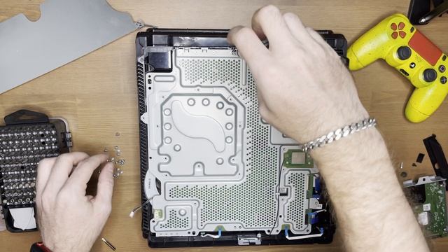 PS4 шумит и греется? решаем это проблему!