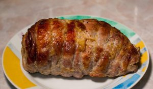 Рулет из свиной пашины
