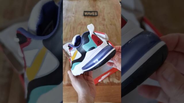 AIR MAX 270 REACT BRANCO E AZUL смотреть онлайн