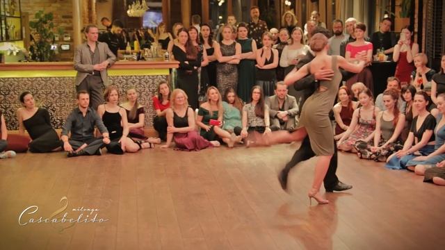 Aneta Orlik & Angel Martin - Milonga Cascabelito (3/5) смотреть онлайн