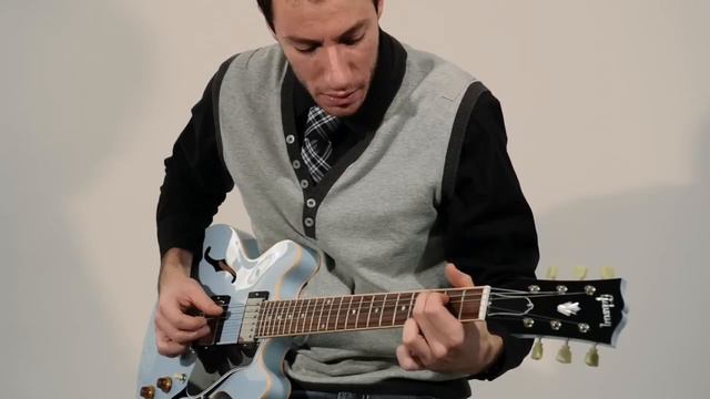 Gibson ES 336 frost blue Custom Shop electric guitar (Custom color) смотреть онлайн