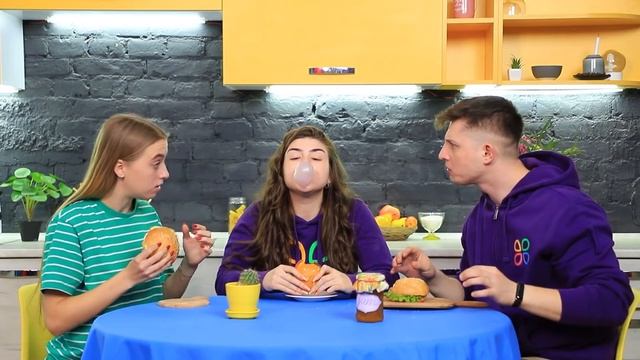 Сделали самую огромную жвачку из 10 000 штук! Жвачка челлендж! смотреть онлайн