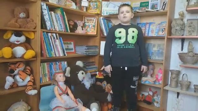Стихотворение Владимира Орлова «Ночной гость» читает Бураков Егор смотреть онлайн