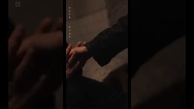 【ENG SUB】男子去午夜末班車應聘駕駛員，不料這輛末班車發生了靈異事件，每當周五晚上都會有一個白衣女孩悄悄地站在路邊等車，而她的身份竟然是《午夜末班車》全集#男频#惊悚#悬疑#都市#恐怖#短剧 смотреть онлайн