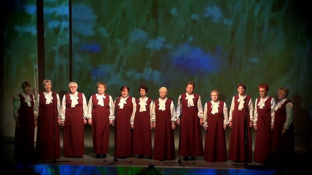 Народный хор ветеранов - "Гляжу в озера синие" смотреть онлайн