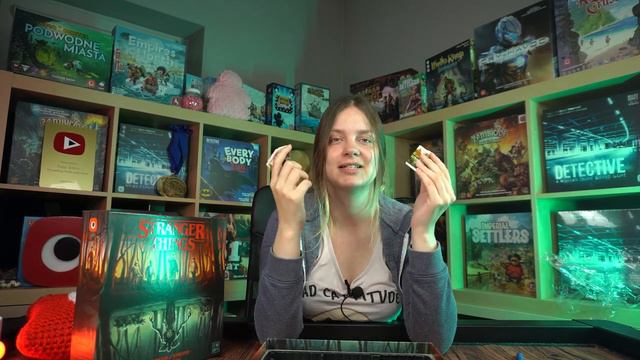 Stranger Things - Po Drugiej Stronie | Otwieramy pudełko! смотреть онлайн