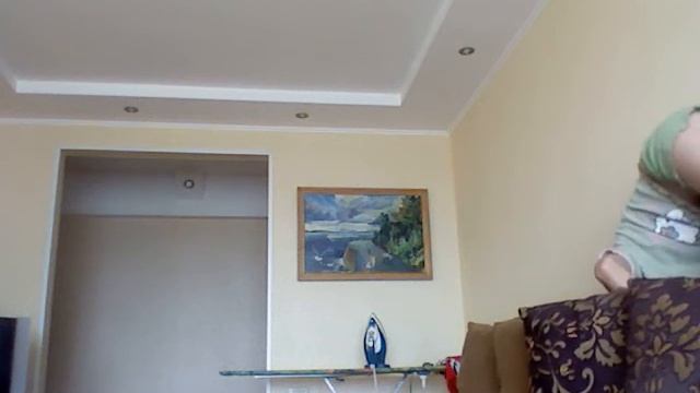 С дивана кувырок смотреть онлайн