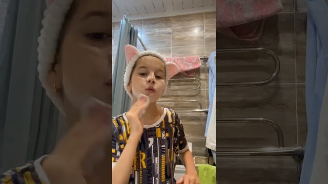Мой утренний уход за лицом ???В 9 лет???? смотреть онлайн