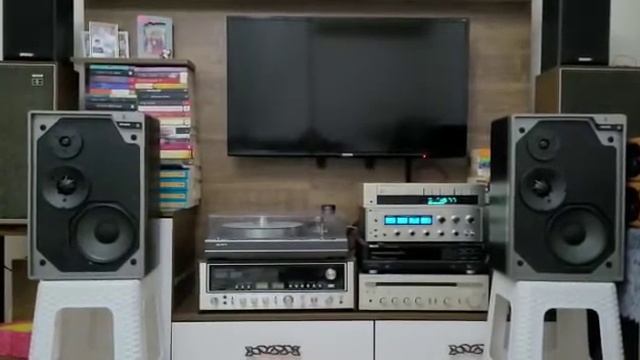 Marantz CD 84 Cd Player & Toshiba SB-404S Amplifier & Philips 22AH466 Speakers смотреть онлайн