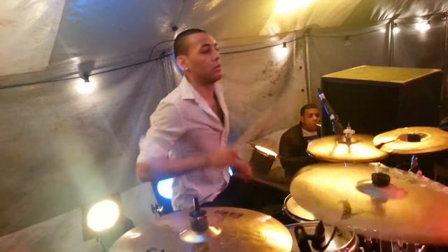 Cache Royal @ Belgium 50 cent on drums смотреть онлайн