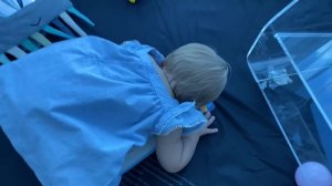 Наоми начала ходить