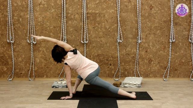 Чадра Намаскар (приветствие Луне) - Трофимова Марина смотреть онлайн