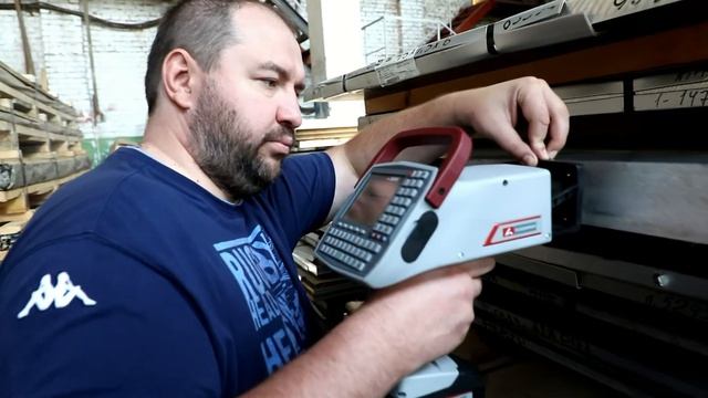 Маркировка алюминиевых плит на складе ОАО ЗАПП