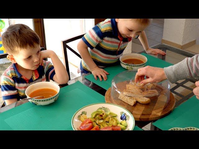 Круглое основание хлебницы
Round base of breadbox смотреть онлайн