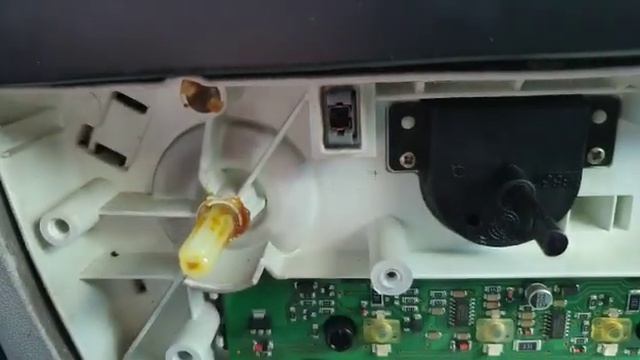 How to Zamena sijalica na manuelnoj klimi Fiat Stilo смотреть онлайн