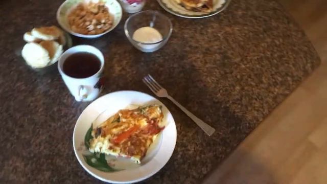 Яичница по-холостяцки и щи смотреть онлайн