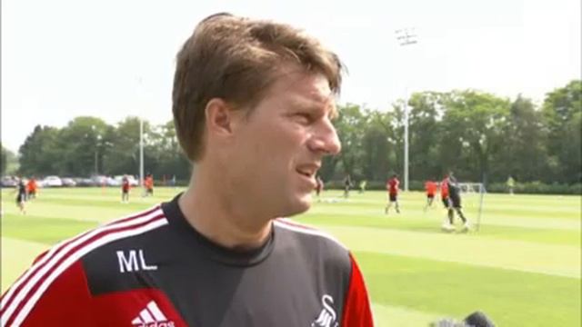 Laudrup: 'La mia panchina mai in pericolo' смотреть онлайн