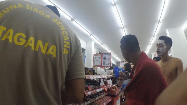 Vlog gokil di tantang gk pake baju di tempat umum смотреть онлайн