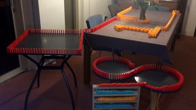 Crazy Domino Rally 1 - Bookshelf maze смотреть онлайн