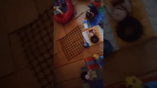 я збираю отель з лега але в мене?? виключилась камера в перші часті смотреть онлайн