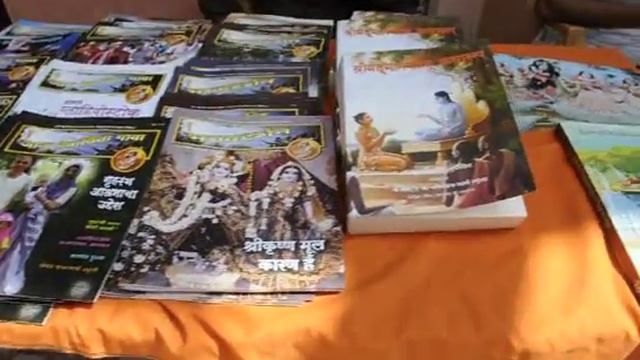 Маха прасад в Чоупатти (храм Шри Шри Радхи Гопинатхи) 2017 смотреть онлайн